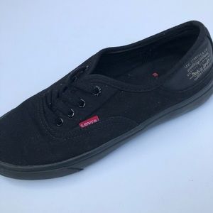 Levi’s canvas sneakers